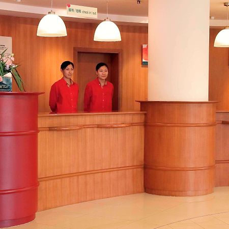 Hotel Ibis Tianjin Teda Exterior foto
